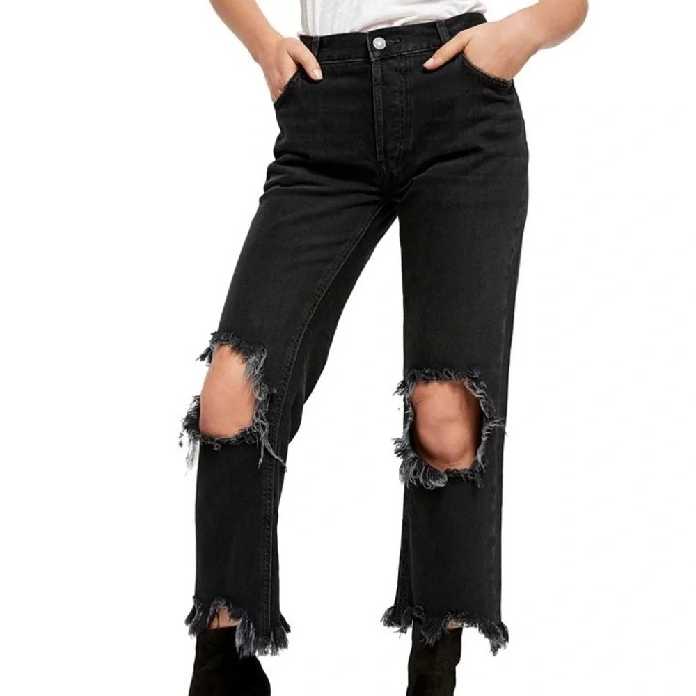 Free People Black Distressed Cropped Ankle Jeans